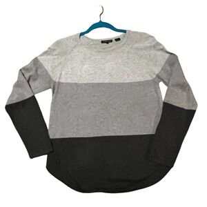 Jeanne Pierre Sweater – Size Small (Gray Colorblock)